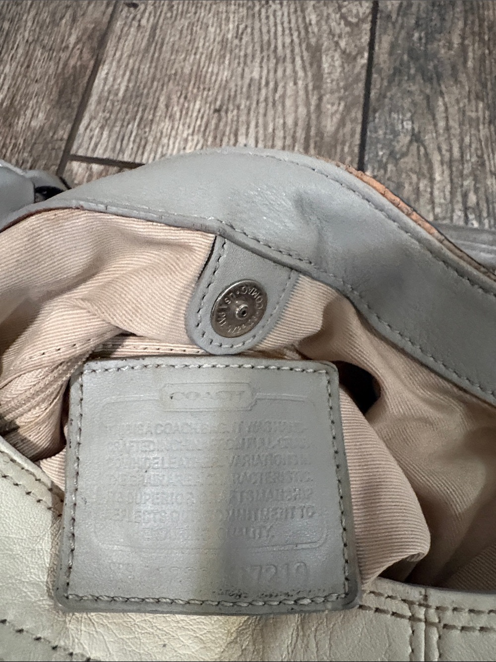 Coach SoHo Lynn Hobo Bag - Picture 12 of 15